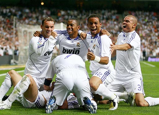 利雅得胜利客战新未来城体育：C罗PK拉卡泽特；菲利克斯首发