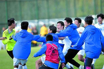 官方：帕拉迪诺成为亚特兰大新主帅，签约至2027年6月