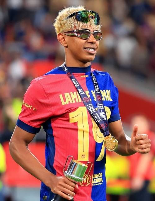 米体：比萨考虑换帅，小安切洛蒂或将接替吉拉迪诺（米体：比萨酝酿换帅，小安切洛蒂可能接任吉拉迪诺）