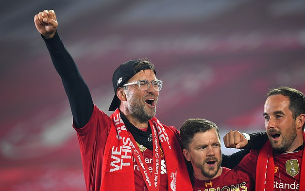 🎮HLE 1-0 T1：Peyz天肥卢锡安无力回天，HLE首局先下一城