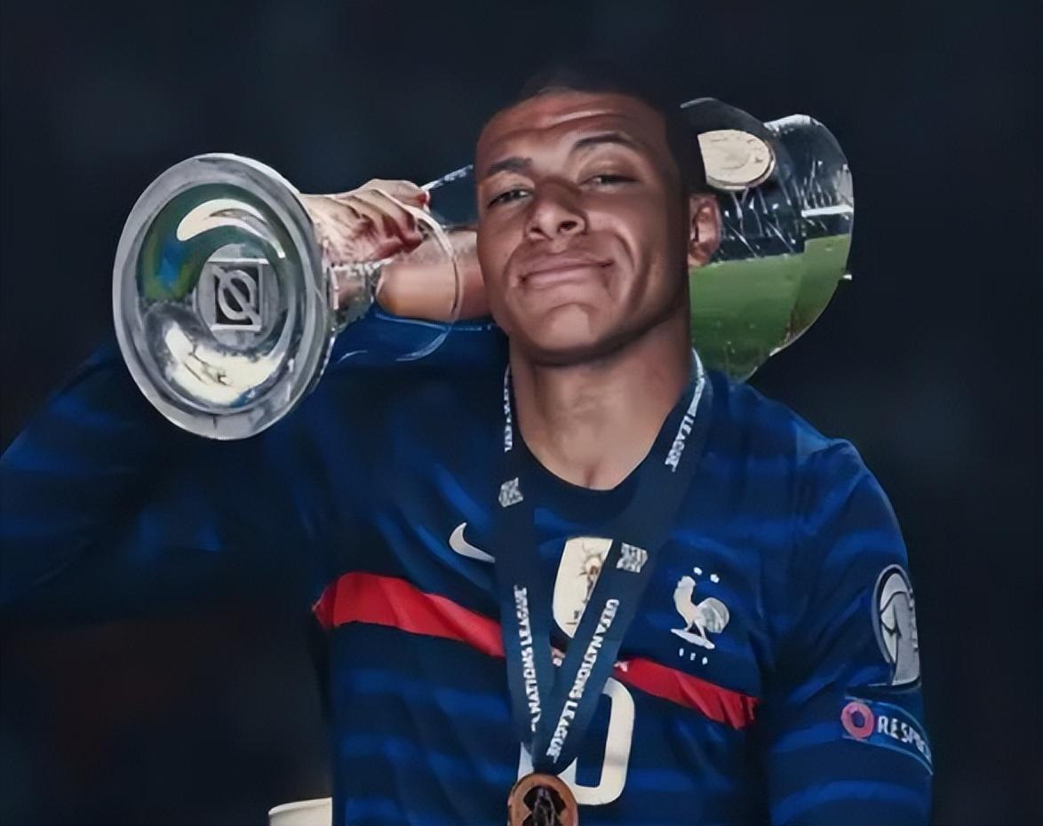 英媒：曼城将在冬窗卖掉萨维尼奥等三人，筹措资金追逐沃顿（英媒：曼城将于冬窗出售萨维尼奥等三将，为引进沃顿筹资）