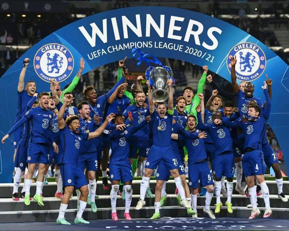 有点吓人！赞比亚绝平功臣达卡空翻庆祝，结果脖子着地（惊险一幕：赞比亚绝平功臣达卡空翻庆祝，竟以脖颈着地收场）