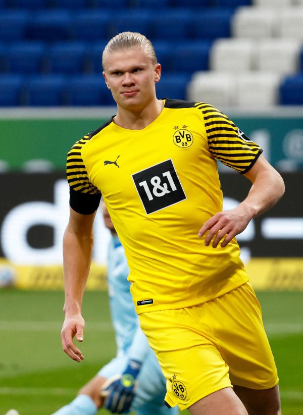 胡明轩全场5投0中无运动战进球，个人正负值-15全队最低