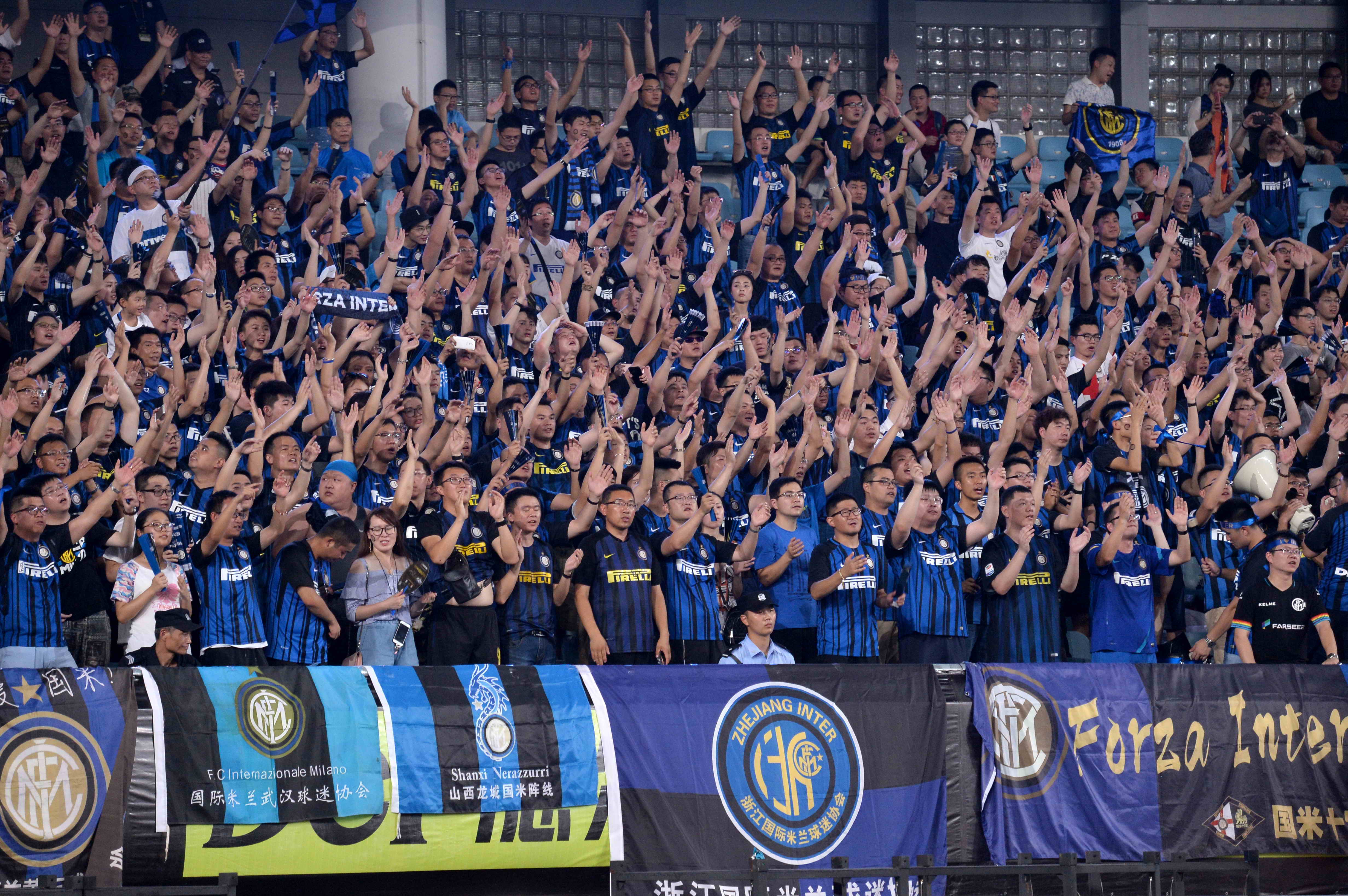 阿根廷警方突袭皮拉尔房产查获54辆豪车，涉足协官员代理人案（阿根廷警方搜查皮拉尔一处物业，扣押54辆豪车，涉足协官员与经纪人案）