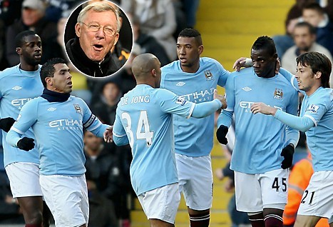 心系老东家，维尼修斯晒穿达尼洛弗拉门戈13号球衣打游戏