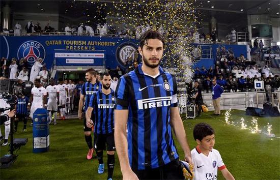 早报：那不勒斯意超杯夺冠；伊萨克腓骨骨折（晨报：那不勒斯加冕意超杯；伊萨克遭遇腓骨骨折）