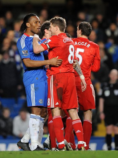 姆巴佩欧冠生涯已5次戴帽，仅次于梅西、C罗和莱万（姆巴佩欧冠第5次上演帽子戏法，历史仅逊梅西、C罗与莱万）