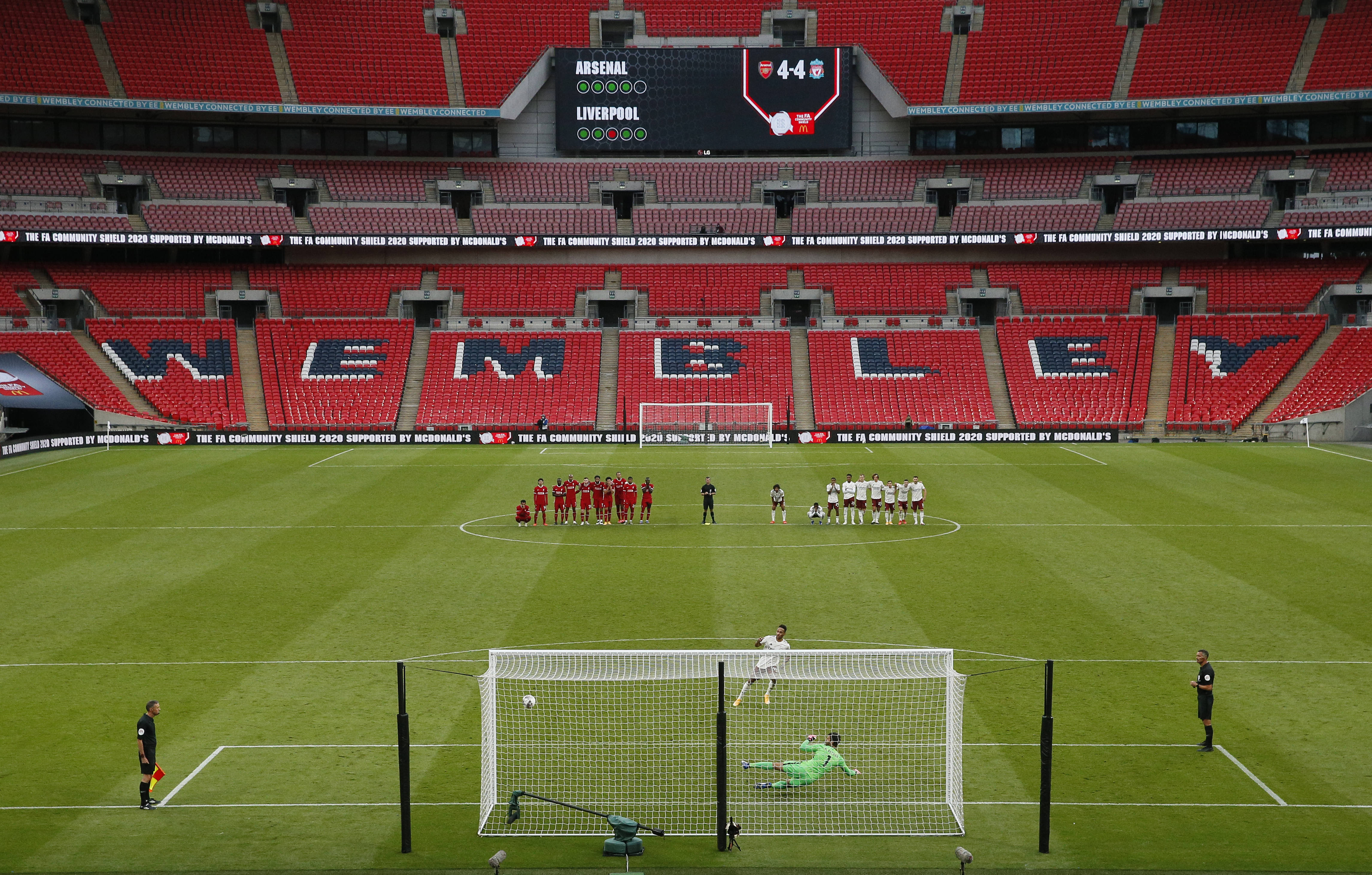 邓加：巴西球员和欧洲球员是不一样的，他们总想上场踢球