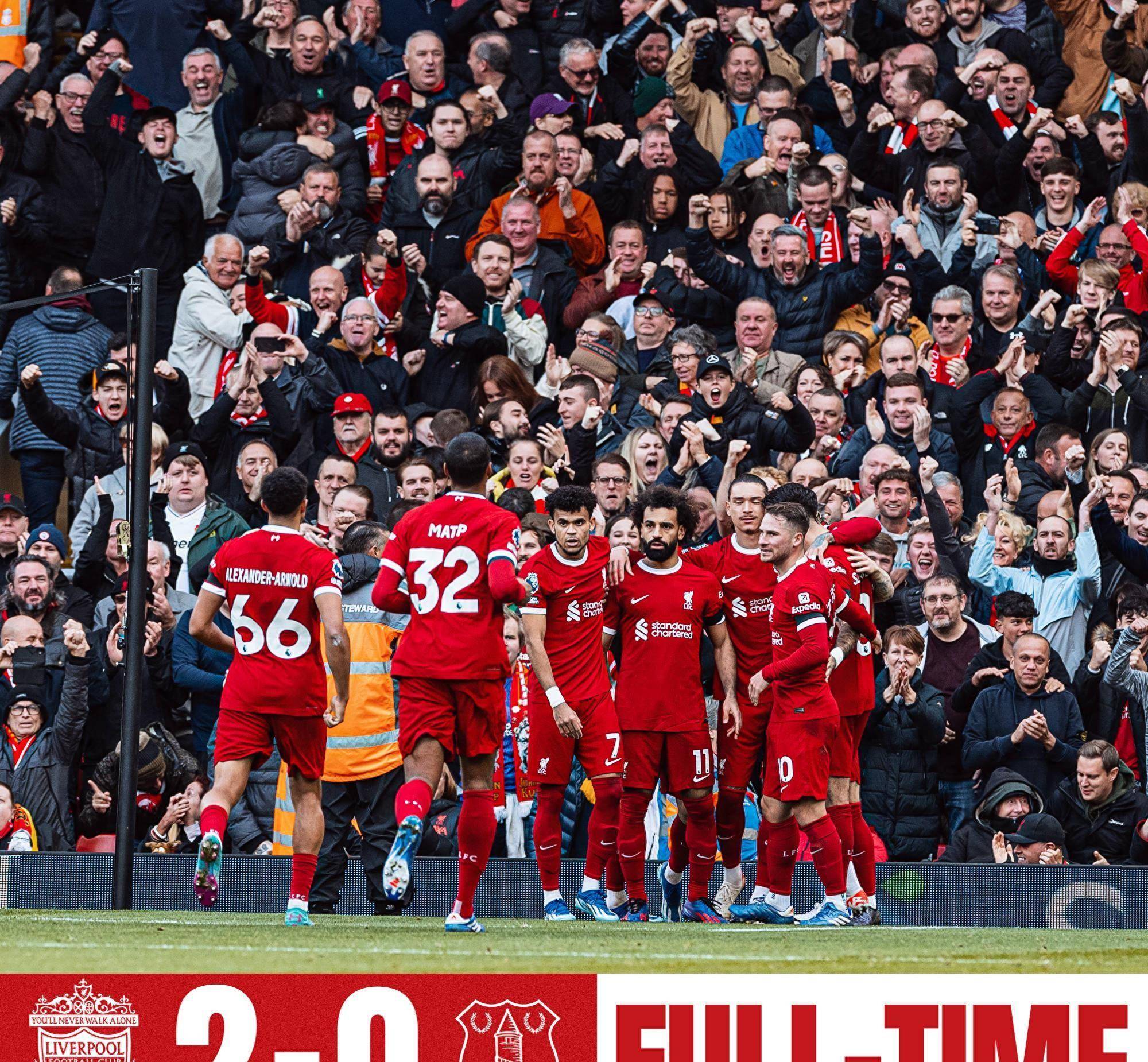 欧冠赛场精彩瞬间：巴萨2-1战胜尤文图斯,（欧冠高光时刻：巴萨2-1击败尤文图斯）