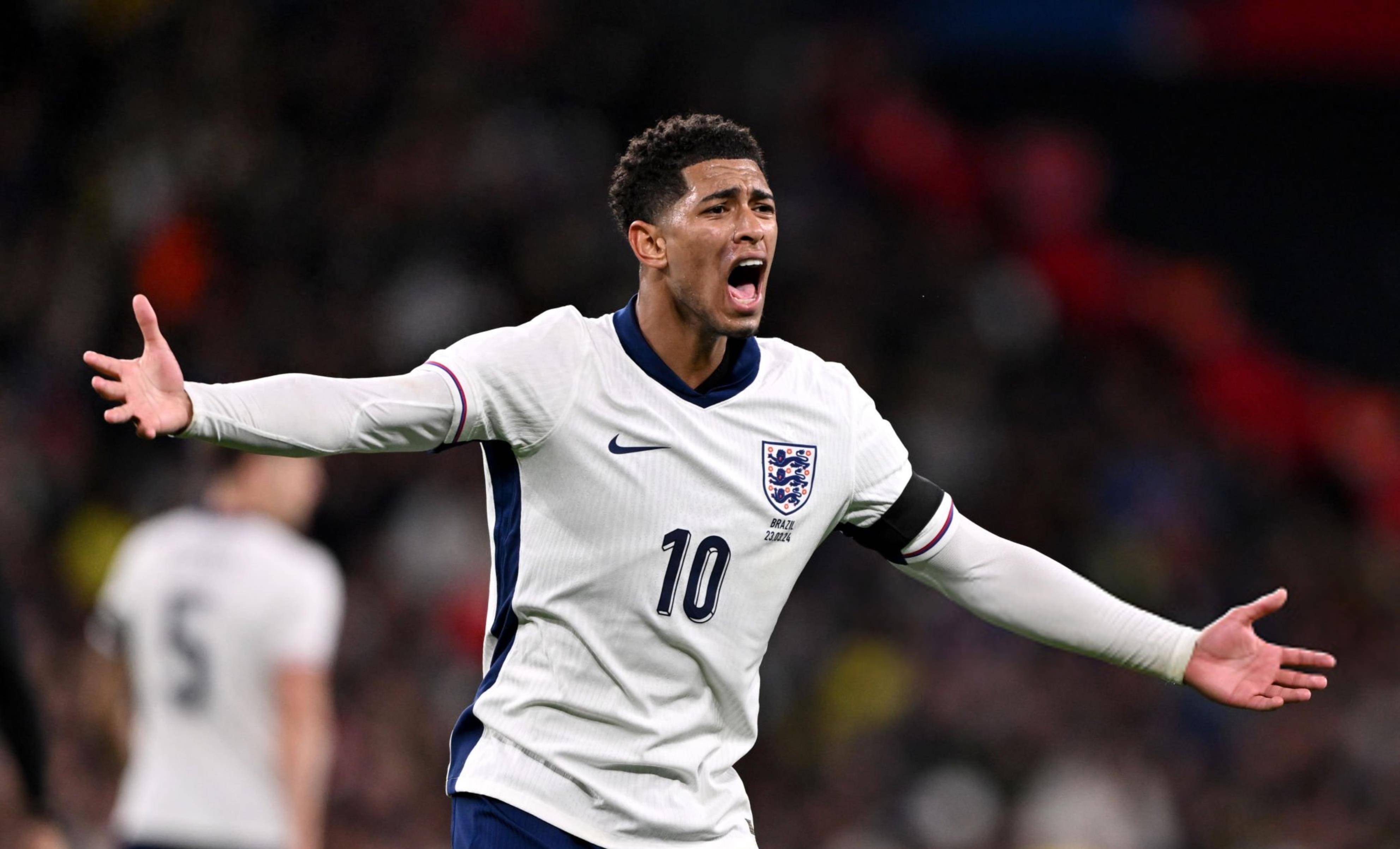 眼眶塌陷！赵鸿刚拳击生涯或终结，转型还是再战成艰难抉择